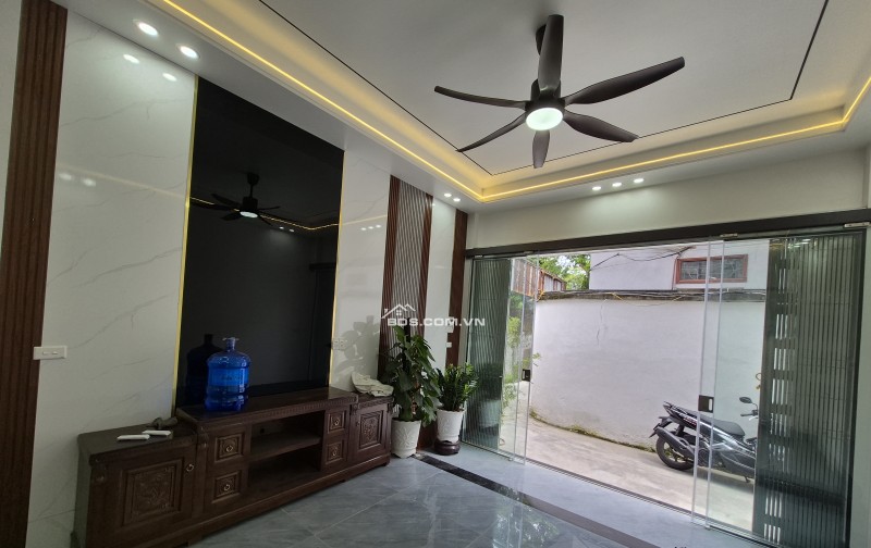 BÁN NHÀ ĐẸP 2.45 TỶ 3 TẦNG 45M2 NGÕ CỰC NGẮN ĐƯỜNG TRƯỜNG CHINH