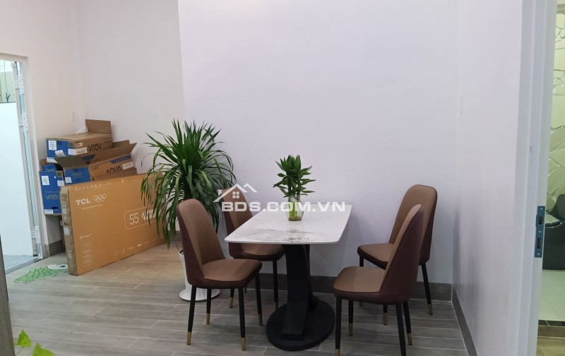 Bán nhà mới xây phường Phú Khương có sẵn nội thất  giá 2.1 tỷ