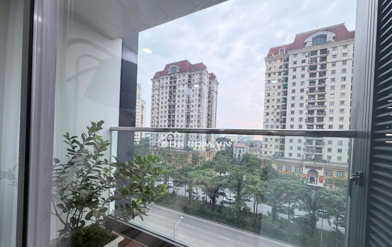 Skyline Westlake - Cho thuê 2PN - 90m2 tầng trung, đồ cơ bản chỉ 1x triệu/tháng. LH: 0368222800
