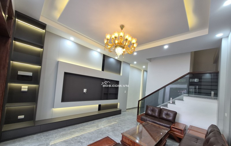 BÁN NHÀ 6.25 TỶ  4 TẦNG 81M2 CÓ THANG MÁY KHU ĐÔ THỊ HÒA VƯỢNG