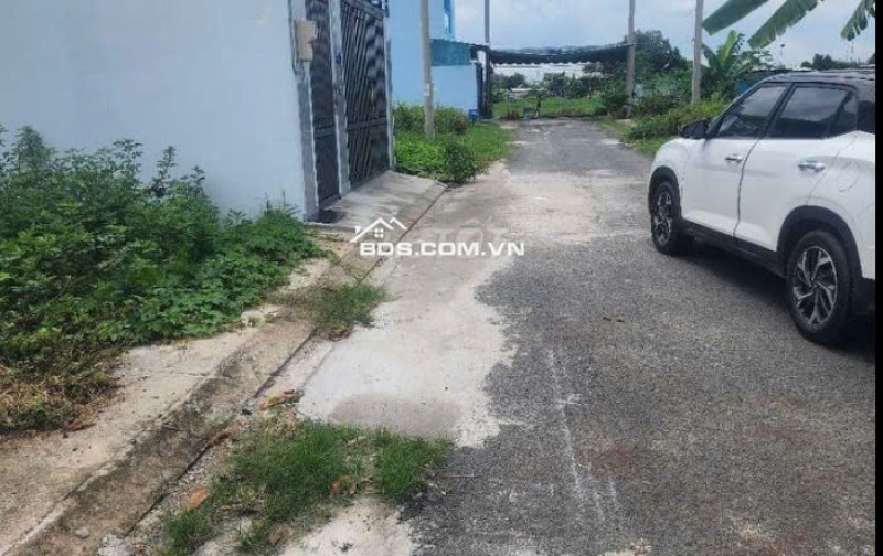 Bán đất thổ cư ở Thới Tam Thôn, Hóc Môn hẻm xe hơi