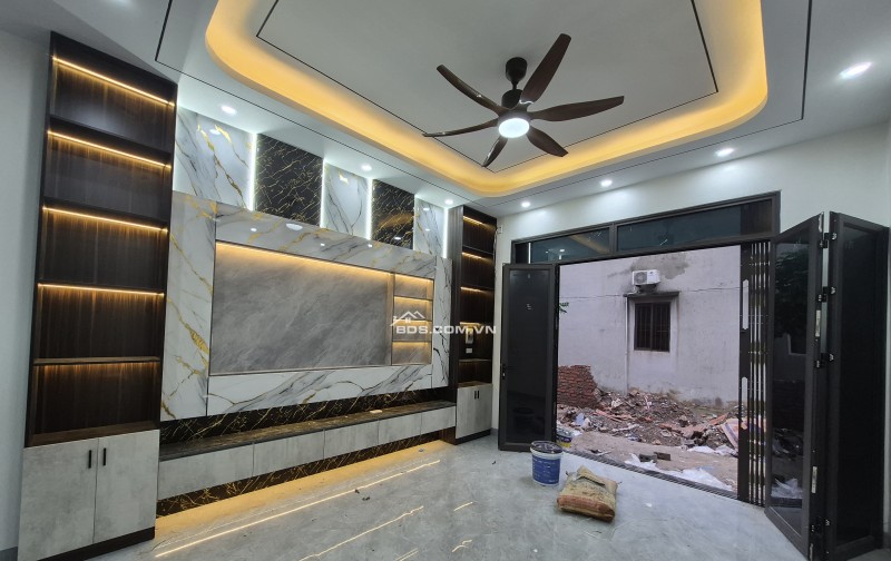 BÁN NHÀ GIÁ RẺ 3 TẦNG XÂY MỚI 52M2 GIÁ CHỈ 1.65 TỶ NGÕ  VĂN CAO