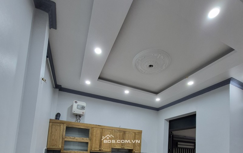 BÁN NHÀ 2.25 TỶ 3 TẦNG 54M2  NGÕ CỰC NGẮN ĐƯỜNG NGUYỄN BÍNH