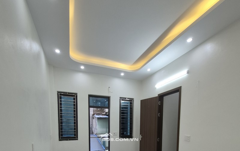 BÁN NHÀ ĐẸP 2.75 TỶ 3 TẦNG 52M2 NGÕ RỘNG ĐƯỜNG PHẠM NGỌC THẠCH