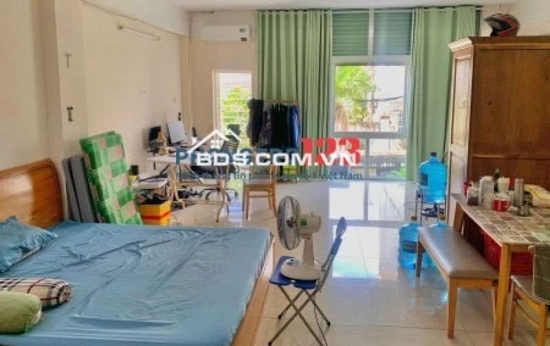 Cần 1 Nam ở ghép phòng 55m2, hiện đang có 2 nam ở, giá 2 triệu, đầy đủ tiện nghi, an ninh, yên tĩnh