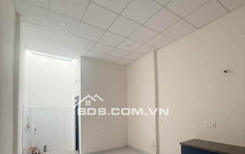 NHÀ MẶT TIỀN ĐƯỜNG  5 CHỢ LINH XUÂN – 6.75 TỶ - Ô TÔ QUAY ĐẦU