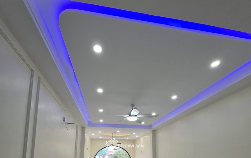 BÁN NHÀ MẶT TIỀN KINH DOANH 4 TẦNG 66M2 MẶT ĐƯỜNG KÊNH GIÁ 5.2 TỶ