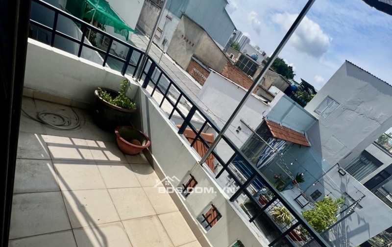 BÁN NHÀ P.1 QUẬN 8 – GẦN CẦU NGUYỄN VĂN CỪ – 3 TẦNG – 52M² – NHỈNH 5 TỶ- LH 0784968131