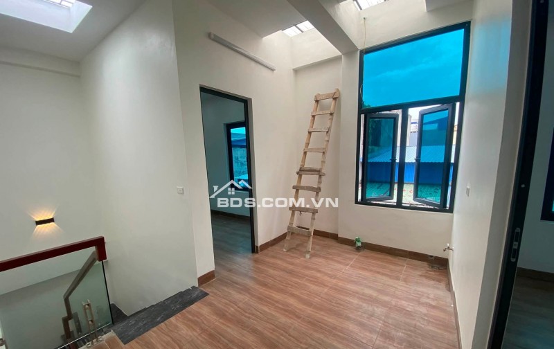 BÁN NHÀ ĐẸP 1.95 TỶ 3 TẦNG 40M2 TAXI ĐỖ CỬA NGÕ TRẦN HUY LIỆU