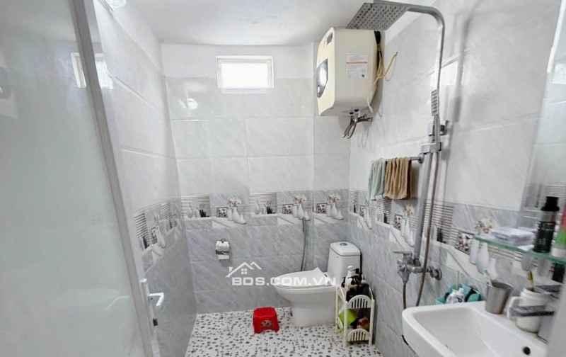 BÁN NHÀ 1.93 TỶ 3 TẦNG 52M2 NGÕ CỰC NGẮN PHẠM NGŨ LÃO