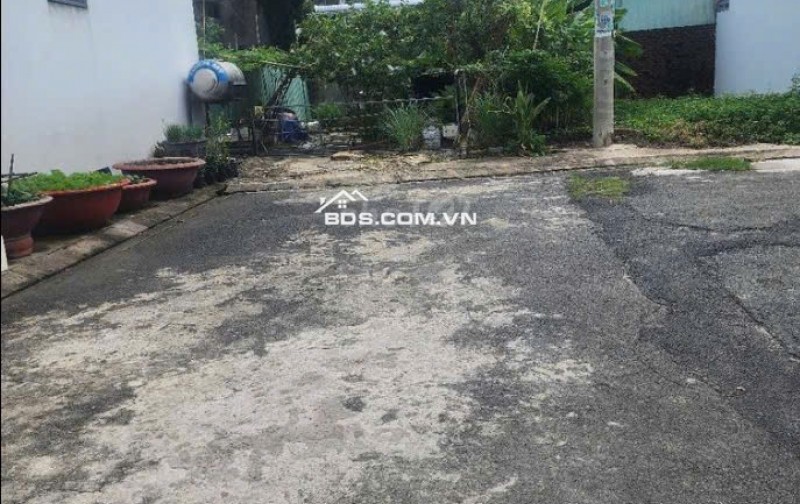 Bán đất thổ cư ở Thới Tam Thôn, Hóc Môn hẻm xe hơi