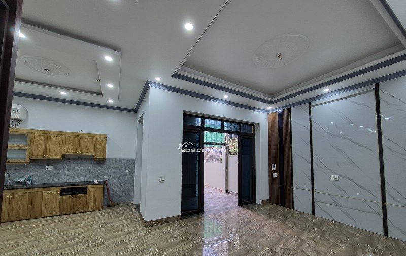 BÁN NHÀ 2.25 TỶ 3 TẦNG 54M2  NGÕ CỰC NGẮN ĐƯỜNG NGUYỄN BÍNH