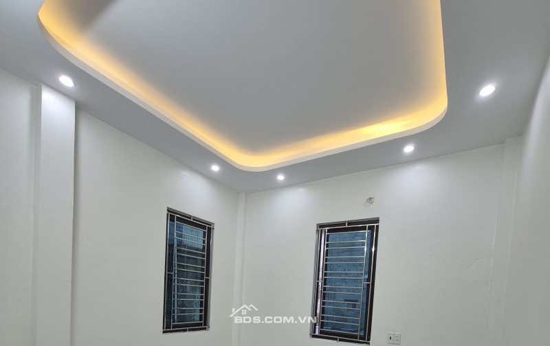 BÁN NHÀ ĐẸP 2.45 TỶ 3 TẦNG 45M2 NGÕ CỰC NGẮN ĐƯỜNG TRƯỜNG CHINH