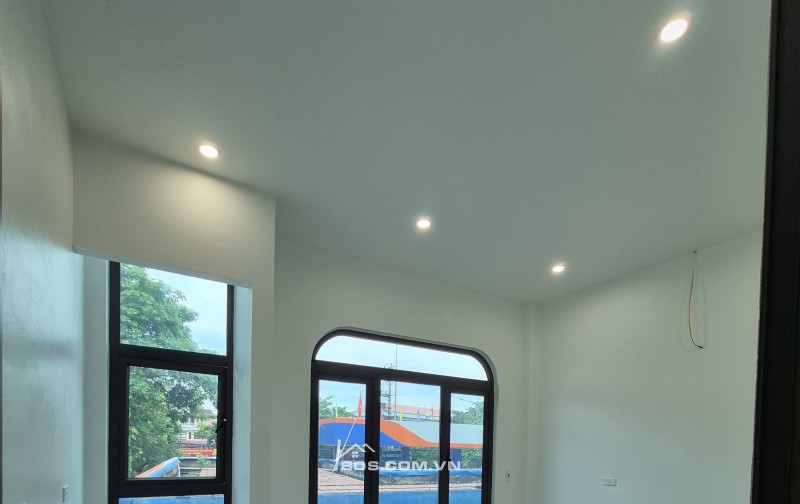 BÁN NHÀ ĐẸP 2.45 TỶ 3 TẦNG 45M2 NGÕ CỰC NGẮN ĐƯỜNG TRƯỜNG CHINH
