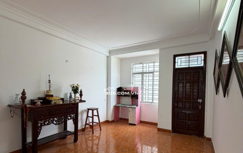 BÁN NHÀ 1.97 TỶ 3 TẦNG 45M2 ( HƯỚNG ĐÔNG ) NGÕ ĐIỆN BIÊN