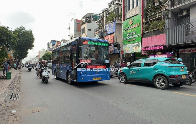 Biệt thự ngang 11m hẻm 10m CMT8 5 lầu có hầm hồ bơi 350m2 giáp Q.3 tặng T.Máy chỉ 65 tỷ.
