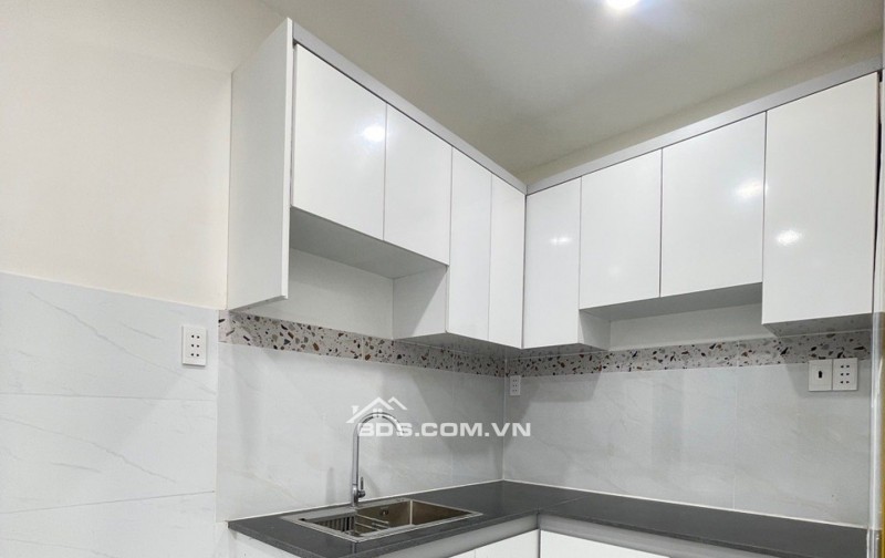 MẶT HẺM XE TẢI Q.8 – 4 tầng BTCT 50M²– 5PN – đỗ oto thoải mái, chỉ hơn 5T