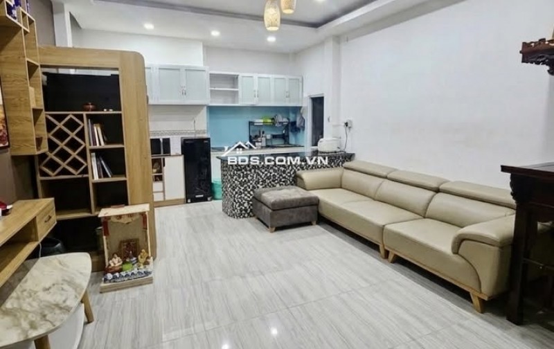 BÁN NHÀ HẺM XE HƠI ÂU DƯƠNG LÂN Q8 - BỀ NGANG 6M - NỞ HẬU TÀI LỘC