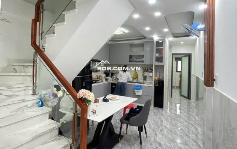 MẶT TIỀN KHU PHÂN LÔ VIP Q8 – NHÀ 4 TẦNG BTCT- CHỦ BÁN ĐỊNH CƯ NƯỚC NGOÀI