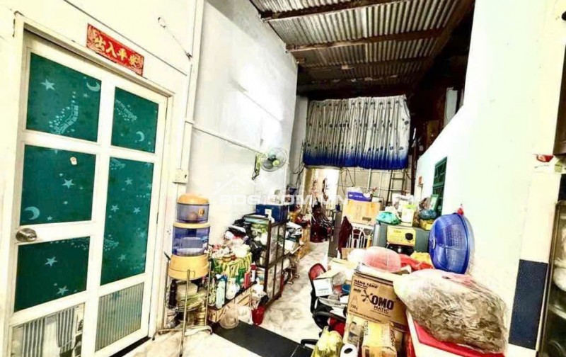 Bán nhà hẻm 2m gần chợ Bà Chiểu 1 trệt 1 gác lửng thuận tiện xây mới