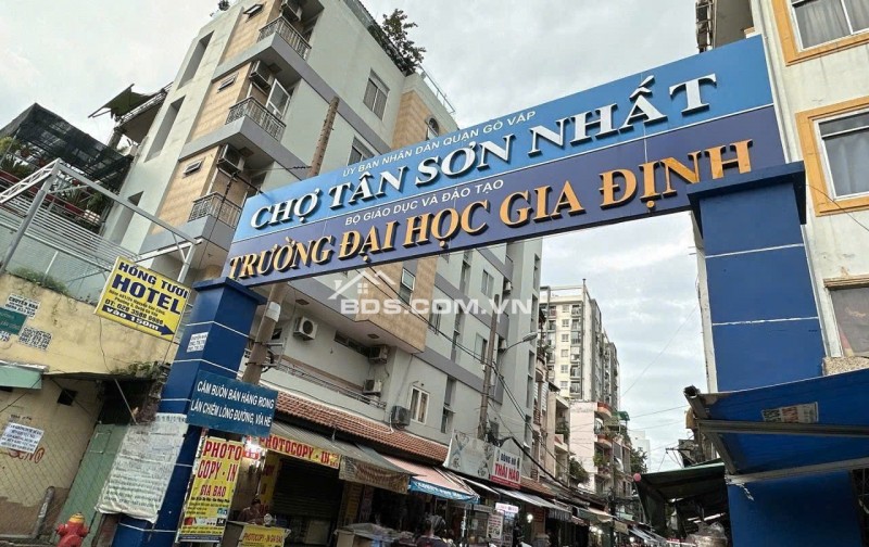 Bán nhà đẹp 4 tầng MTKD Nguyễn Văn Công ngang 4.5m 77m2 vài phút tới sân bay chỉ 11.5 tỷ.