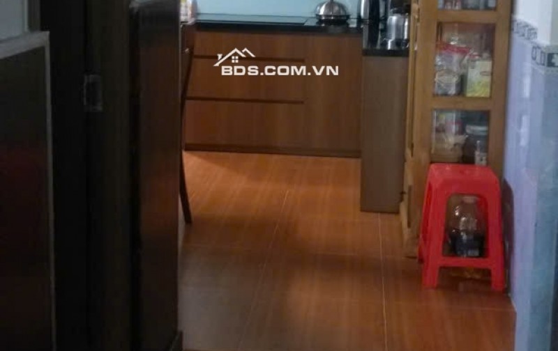 MẶT TIỀN ĐƯỜNG SỐ 138 - NHÀ 1 TRỆT 1 LẦU  3 PHÒNG NGỦ - KHU DÂN CƯ SẦM UẤT - TIỆN ÍCH XUNG QUANH KHÔNG THIẾU GÌ - NGAY TRUNG QUẬN 9 CŨ - GIÁ 8.3 TỶ