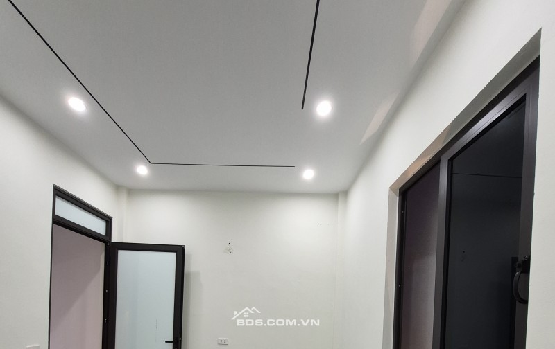 BÁN NHÀ ĐẸP 2.45 TỶ 3 TẦNG 50M2 ( HƯỚNG BẮC ) NGÕ ĐIỆN BIÊN