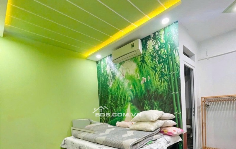 Bán nhà đẹp 4 tầng MTKD Nguyễn Văn Công ngang 4.5m 77m2 vài phút tới sân bay chỉ 11.5 tỷ.