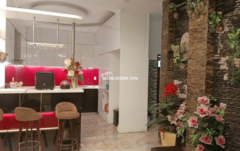 NGỘP LẮM nhà HXT Phan Văn Trị 92m2 4 tầng nở hậu 5m BTCT gần chợ Bà Chiểu chỉ 15.6 tỷ