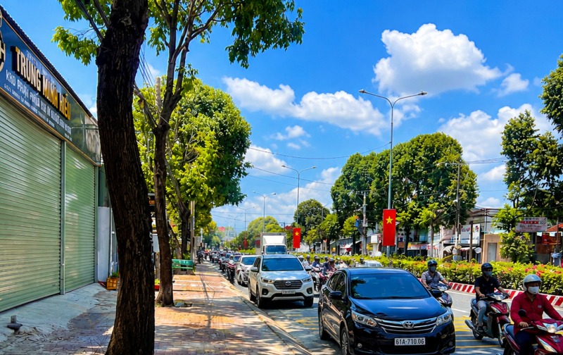 Cho thuê  Mặt Bằng:15m X 20m dtsd:360 m2 Đường Nguyễn Chí Thanh Phường Hiệp An, Thành phố Thủ Dầu Một, Bình Dương