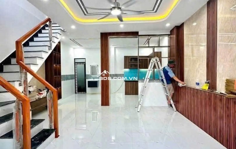 GIÁ 2 TỶ 480 ,NHÀ FULL THỔ CƯ NGAY PHƯỜNG DĨ AN, CHỢ XÓM NGHÈO