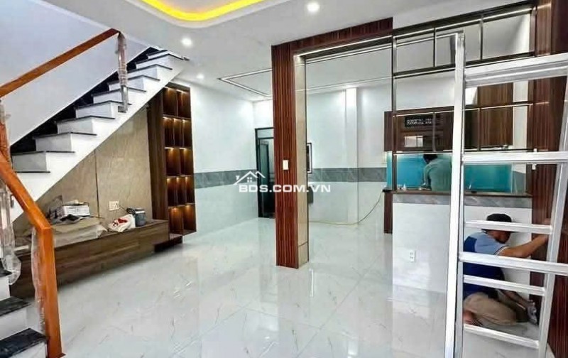 GIÁ 2 TỶ 480 ,NHÀ FULL THỔ CƯ NGAY PHƯỜNG DĨ AN, CHỢ XÓM NGHÈO