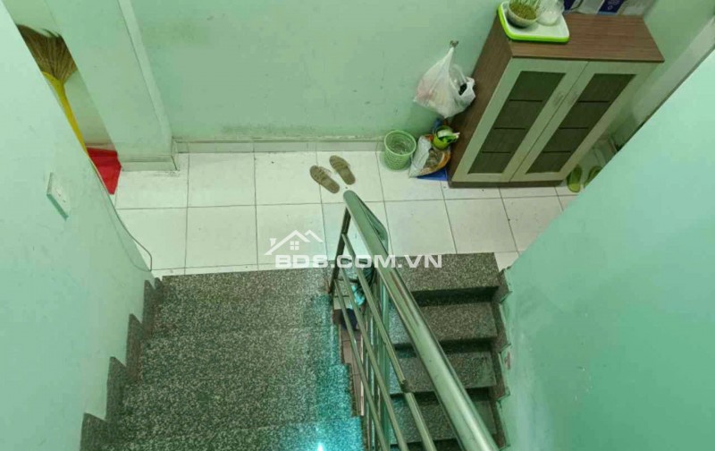 NHÀ BÁN TÔ HIẾN THÀNH, HẺM NHỰA 6M XE HƠI TRÁNH - 9 PHÒNG ,QUẬN 10, 53M2 ,GIÁ CHỈ 13.2 tỷ