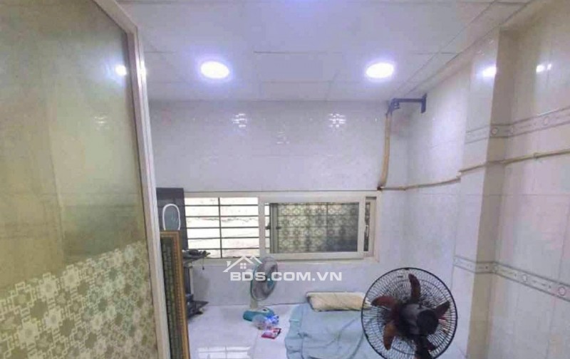 BÁN NHÀ CÁCH MẠNG THÁNG TÁM – GẦN MẶT TIỀN – 18M² – 3 TẦNG – CHỈ 2.95 TỶ