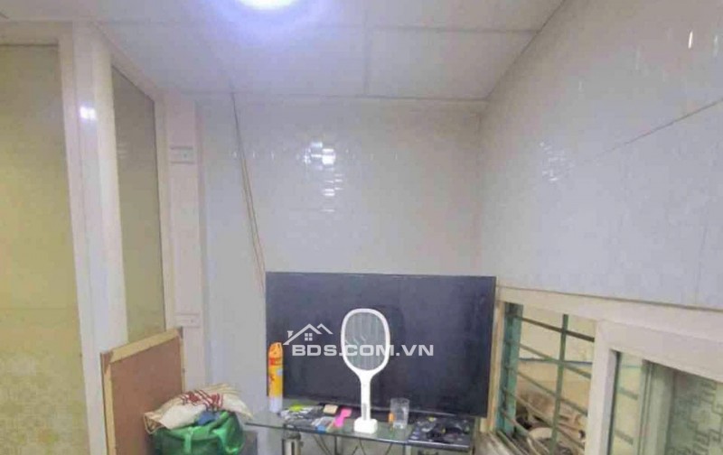 BÁN NHÀ CÁCH MẠNG THÁNG TÁM – GẦN MẶT TIỀN – 18M² – 3 TẦNG – CHỈ 2.95 TỶ