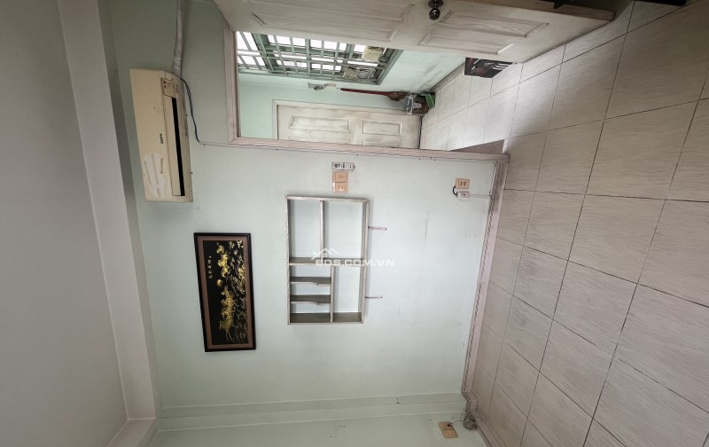 Cho thuê nhà nguyên căn trung tâm Q5 (Trần Bình Trọng)