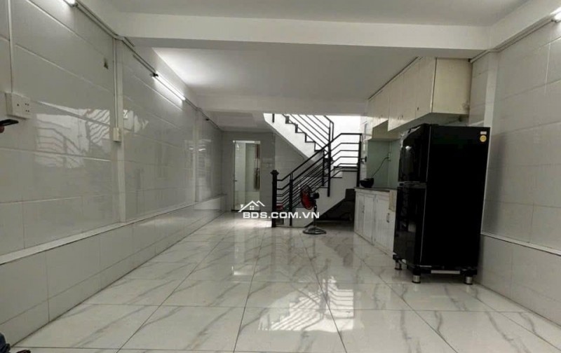 Cho thuê Mặt tiền kinh doanh Trưng Nữ Vương sát chợ Hóc Môn 7*15 trệt 3 lầu 8 phòng cho thuê