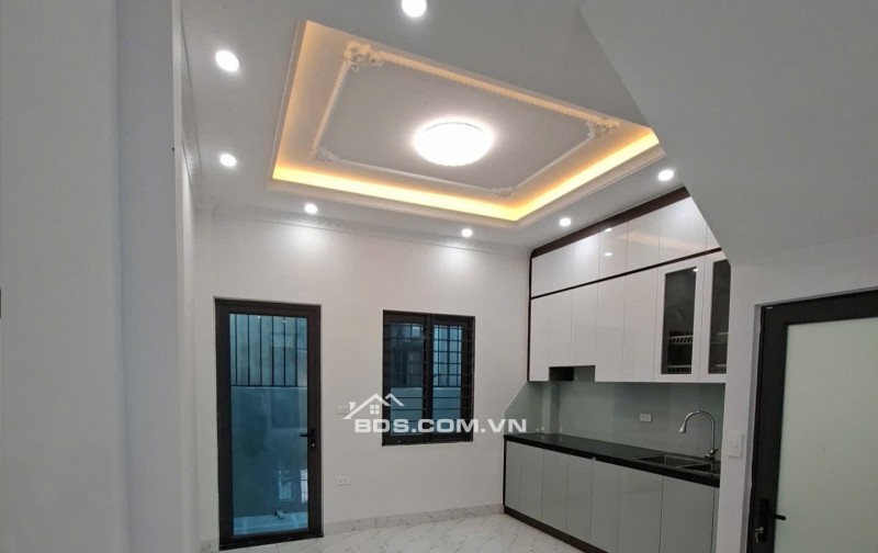 Bán nhà cạnh bệnh viện huyện, trường học, nhà mới tinh , chỉ việc xách vali vào ở ngay