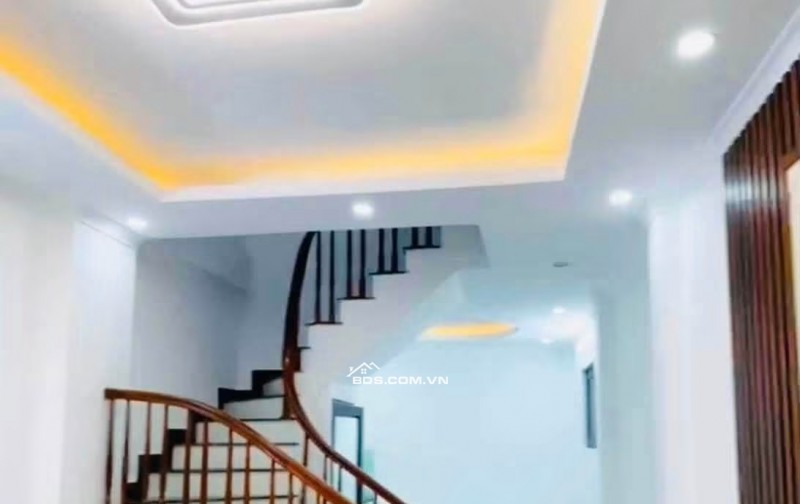Nhà mới đẹp biên giang vào ở ngay gần hồ điều hoà, đường thông các ngả