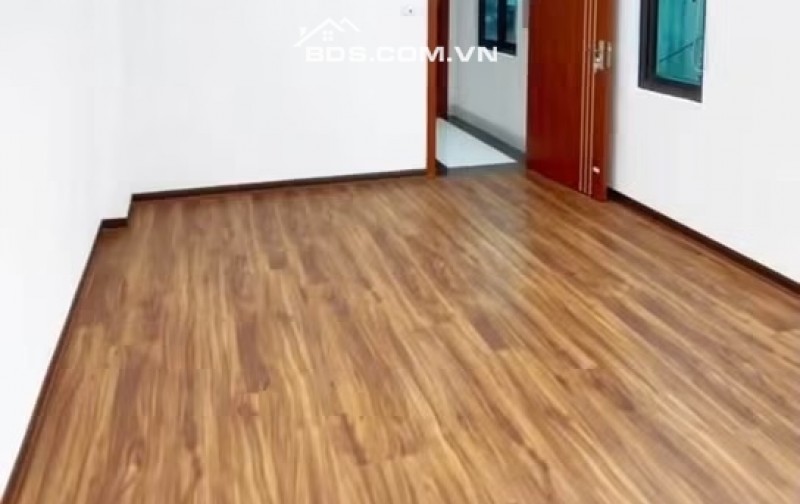 Nhà mới đẹp biên giang vào ở ngay gần hồ điều hoà, đường thông các ngả