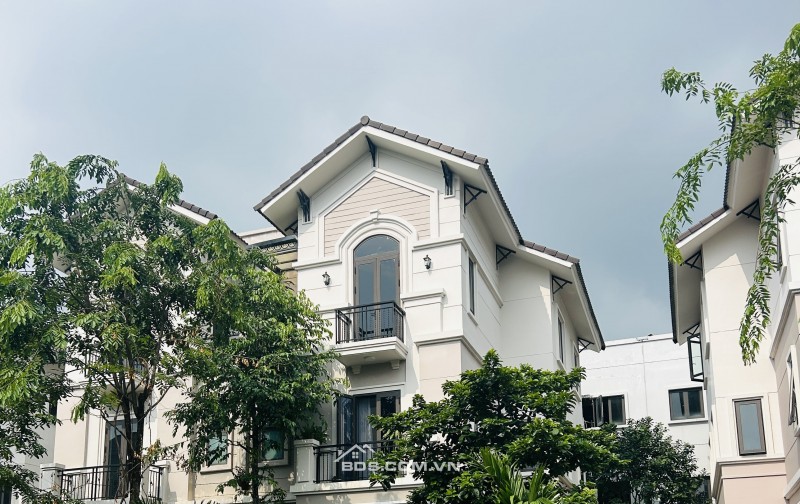  BIỆT THỰ SONG LẬP 162M² – SÂN VƯỜN RỘNG | GIÁ 12,9 TỶ CENTA CITY