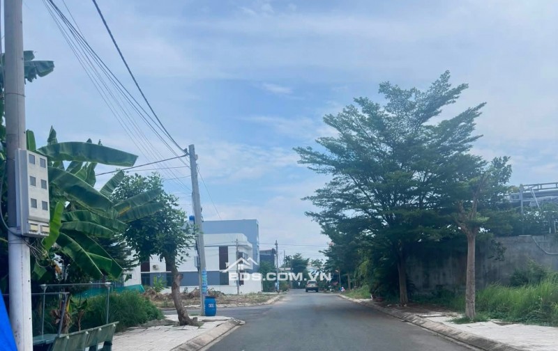 NHÀ RIÊNG XUÂN THỚI SƠN-  HÓC MÔN NGUYỄN VĂN BỨA, CÁCH CHỢ HÓC MÔN 6KM
