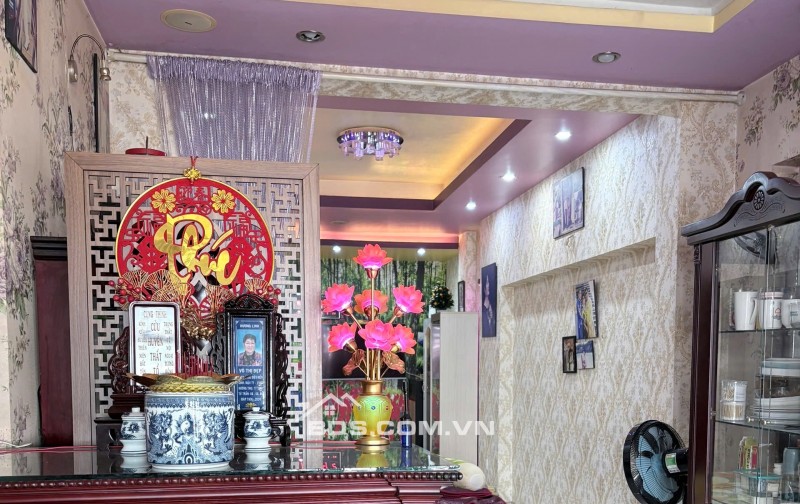 Bán nhà 2 MT đường Minh Phụng - Phường 5 - Quận 6 - TP HCM