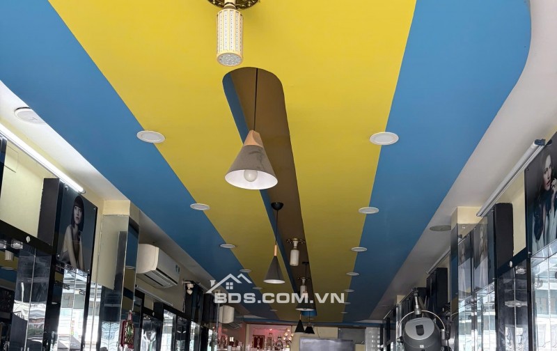 Bán nhà 2 MT đường Minh Phụng - Phường 5 - Quận 6 - TP HCM