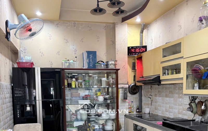 Bán nhà 2 MT đường Minh Phụng - Phường 5 - Quận 6 - TP HCM