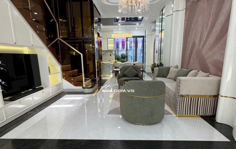 SIÊU PHẨM QUẬN 7 NHÀ PHỐ CỔ ĐIỂN LUXURY - CÓ THANG MÁY - SÁT PHÚ MỸ HƯNG