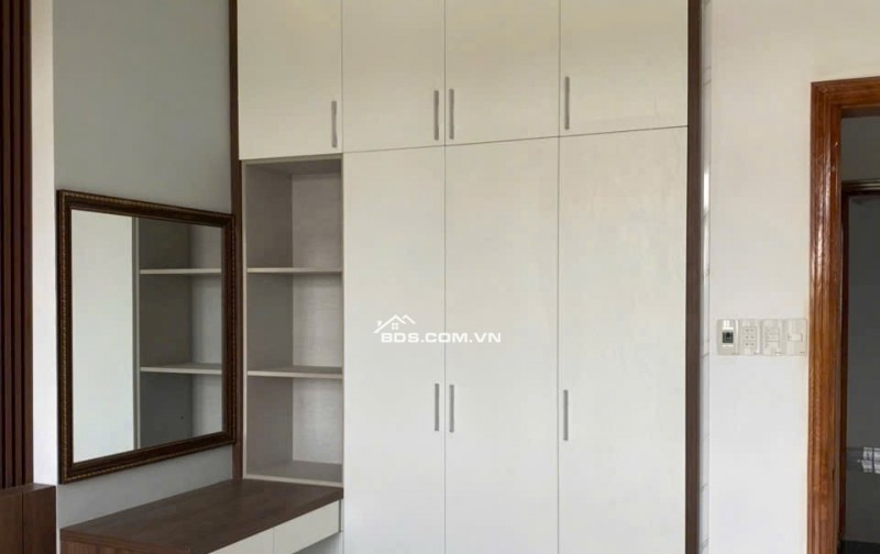 Nhà ở khu vip Ô Mê Li, Đường Đào Tông Nguyên , Huỳnh Tấn Phát, Nhà Bè