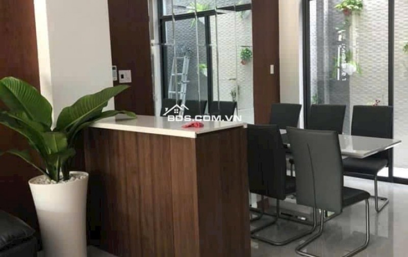 Nhà ở khu vip Ô Mê Li, Đường Đào Tông Nguyên , Huỳnh Tấn Phát, Nhà Bè