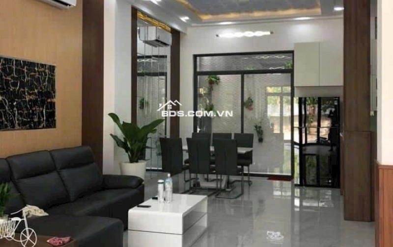 Nhà ở khu vip Ô Mê Li, Đường Đào Tông Nguyên , Huỳnh Tấn Phát, Nhà Bè