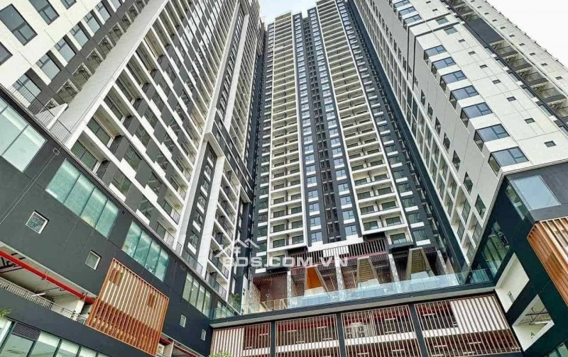 BÁN GẤP CĂN HỘ THE EMERALD GOLD VIEW - Mặt tiền ql13